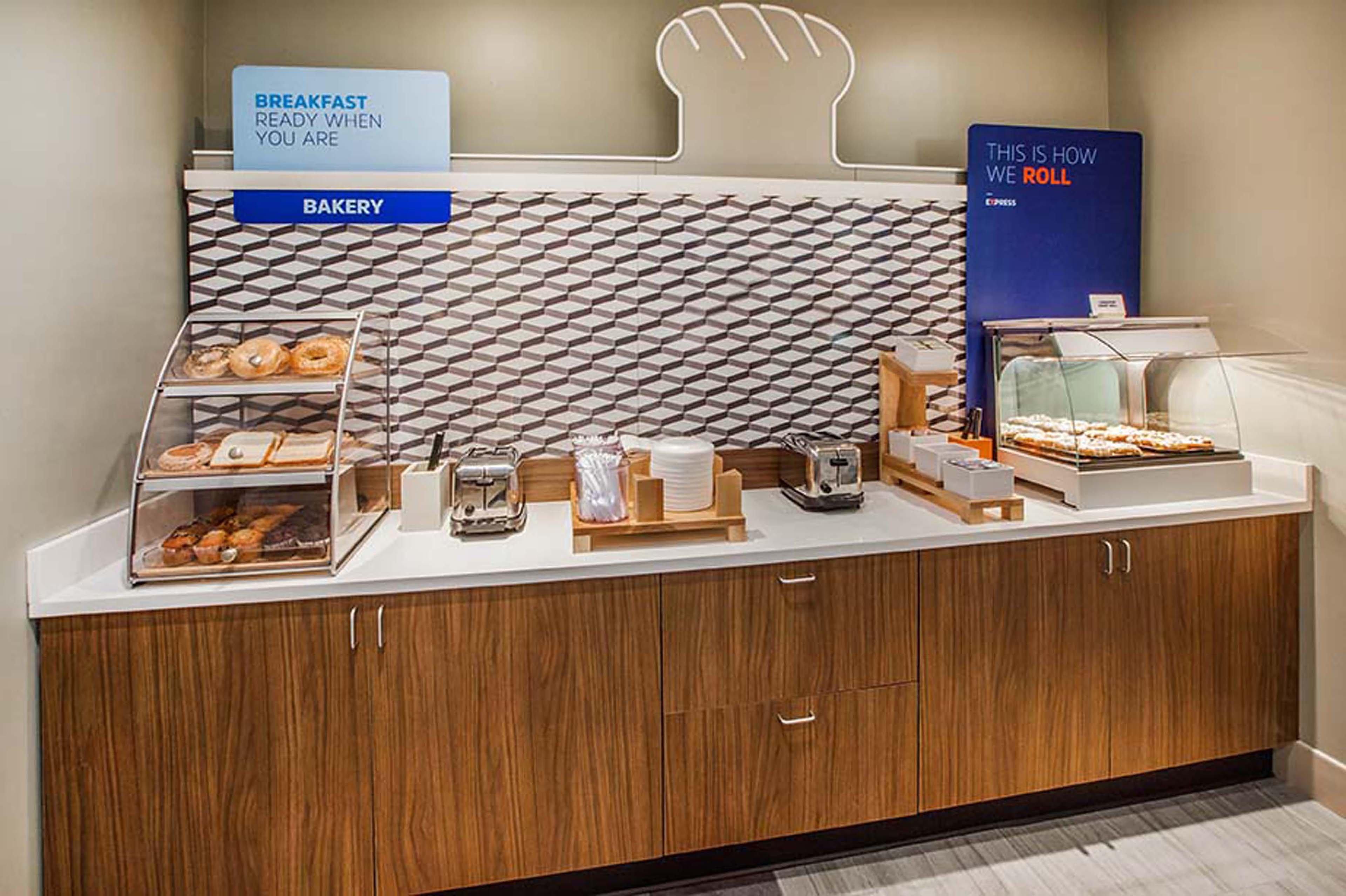 Holiday Inn Express Hotel & Suites Deadwood-Gold Dust Casino, An Ihg Hotel Bagian luar foto