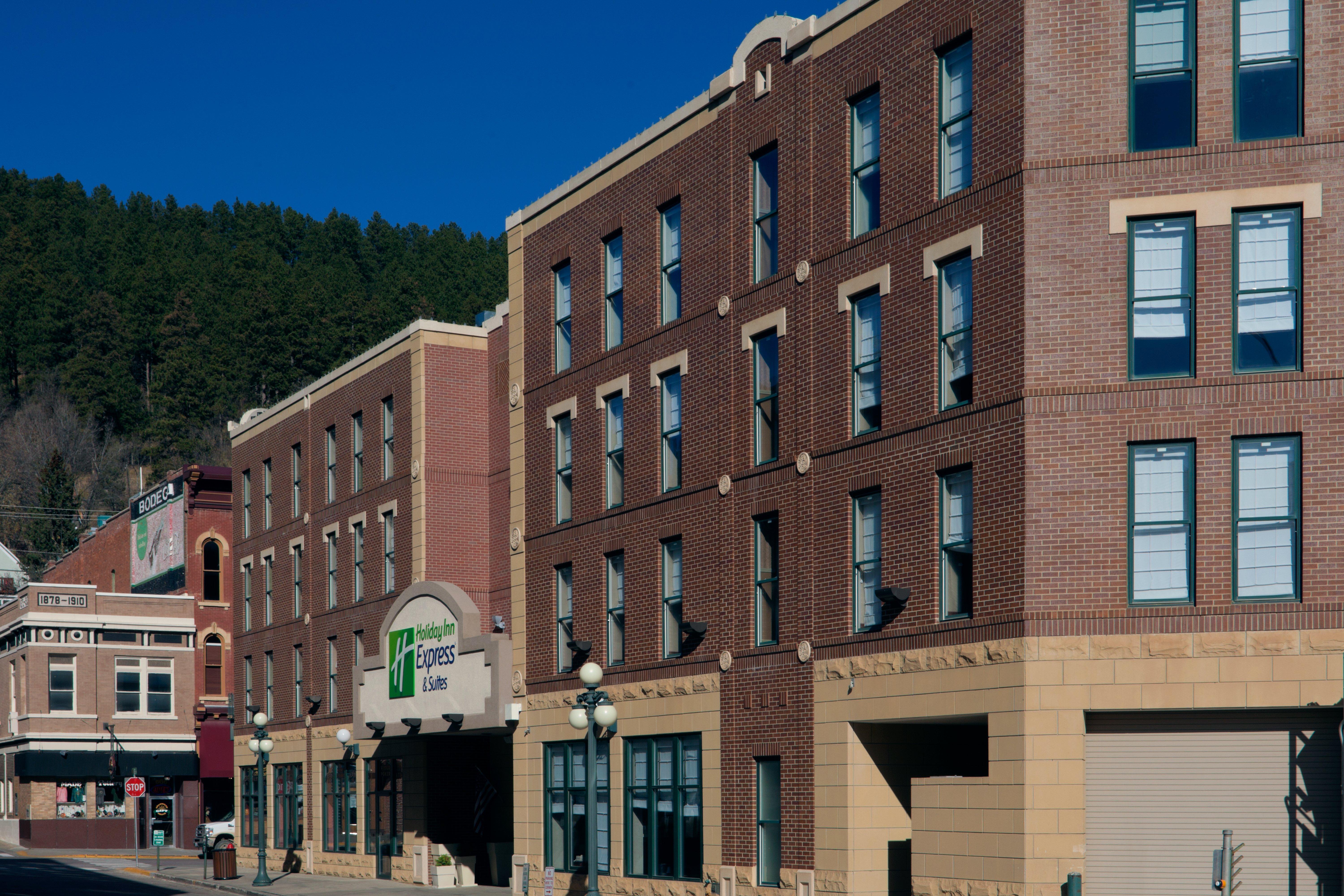 Holiday Inn Express Hotel & Suites Deadwood-Gold Dust Casino, An Ihg Hotel Bagian luar foto