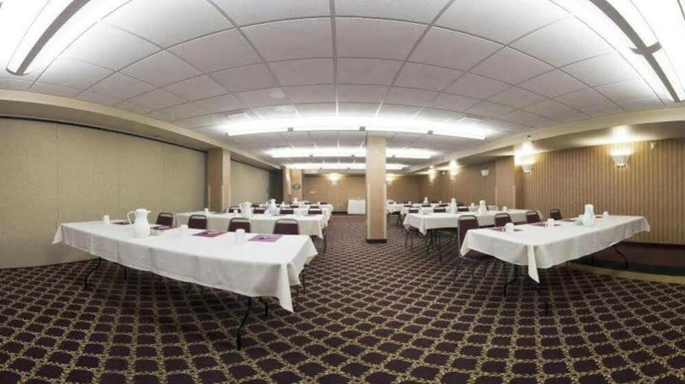 Holiday Inn Express Hotel & Suites Deadwood-Gold Dust Casino, An Ihg Hotel Bagian luar foto